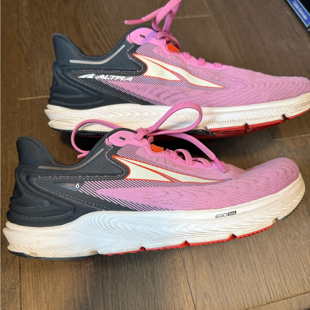Altra Women’s Torin 6 Pink/Black Sz 8